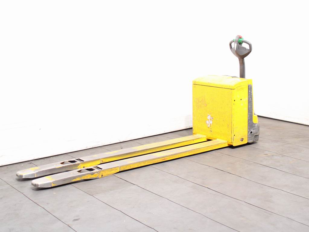 Jungheinrich EJE 120  20-240-54 Transpaleta  El�ctrica www.richter-gabelstapler.de