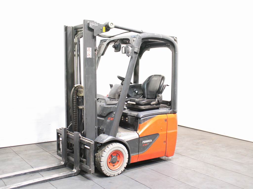 Linde E 12-02  386 El�ctrica de 3 ruedas www.richter-gabelstapler.de