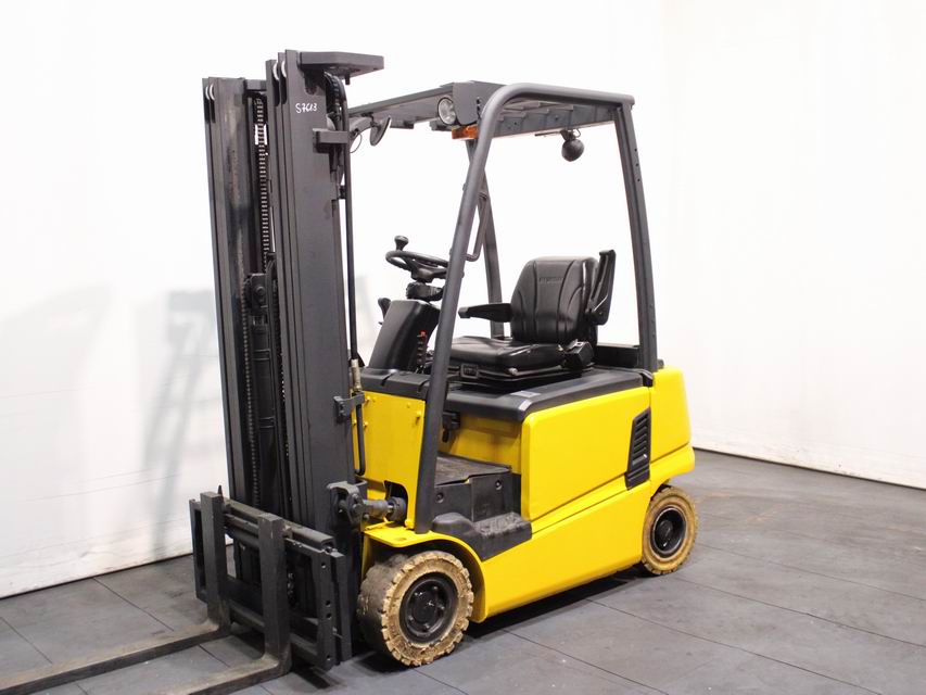 Hyundai 16 B-9 Electric 4-wheel forklift www.richter-gabelstapler.de