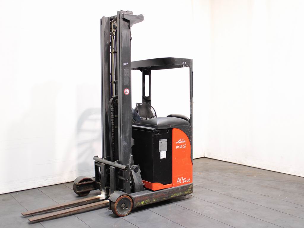 Linde R 12 CS  115 Schubmaststapler www.richter-gabelstapler.de