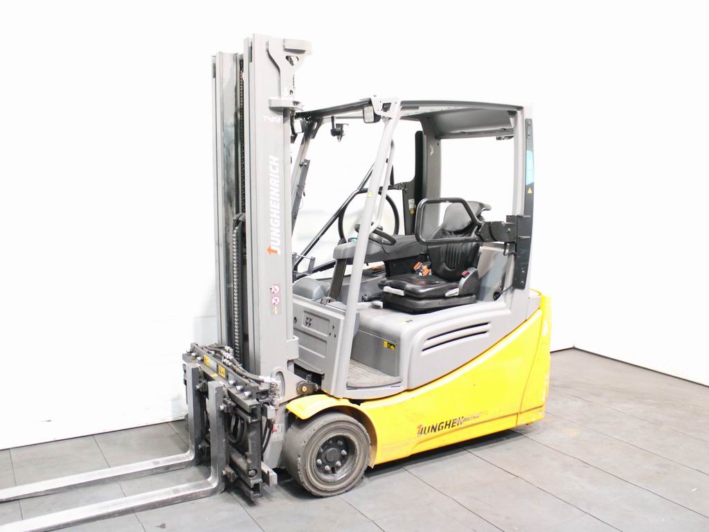 Jungheinrich EFG 220 G115-500DZ Elektro 3 Rad-Stapler www.richter-gabelstapler.de Jungheinrich EFG 220 G115-500DZ Elektro 3 Rad-Stapler www.richter-gabelstapler.de