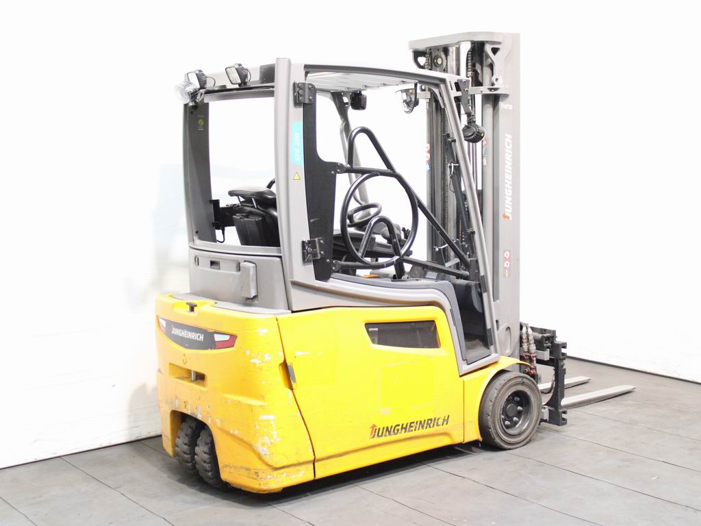 Jungheinrich EFG 220 G115-500DZ Elektro 3 Rad-Stapler www.richter-gabelstapler.de Jungheinrich EFG 220 G115-500DZ Elektro 3 Rad-Stapler www.richter-gabelstapler.de