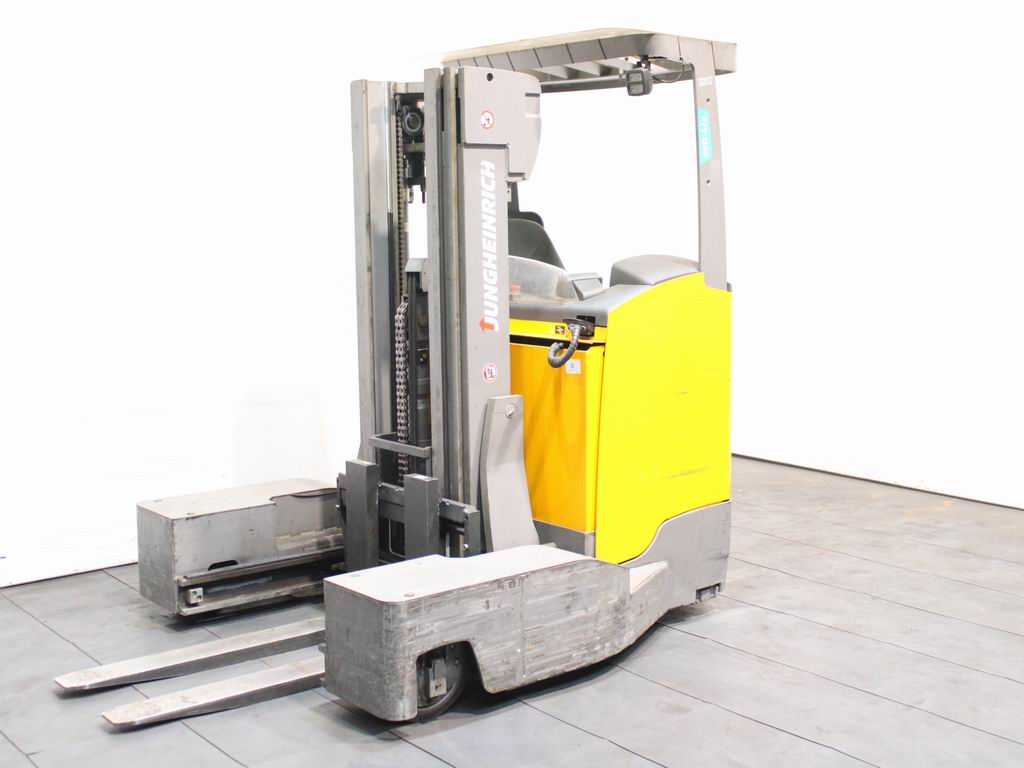 Jungheinrich ETV-Q 20 DL SP GE115-425DZ Carretilla retr�ctil de 4 v�as www.richter-gabelstapler.de