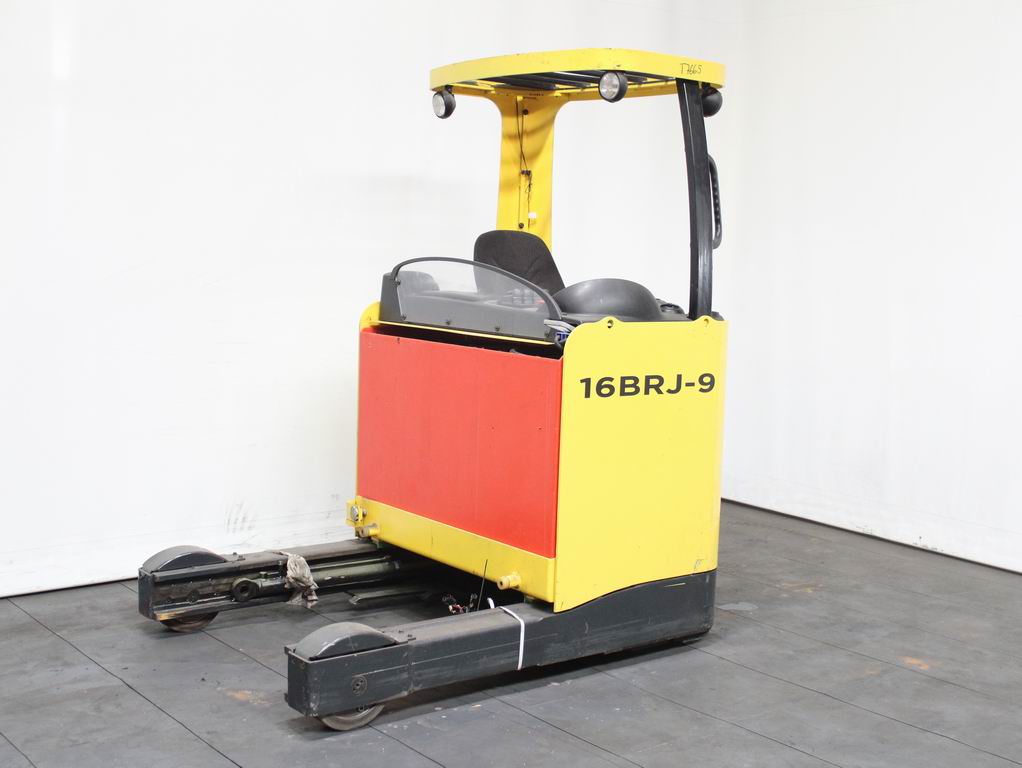 Hyundai 16 BRJ-9 Reach Truck www.richter-gabelstapler.de