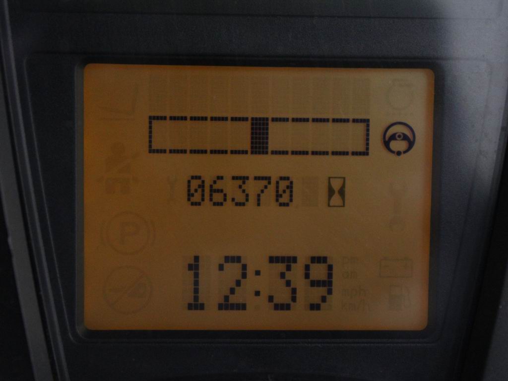 Linde E 16 H-01 386 Elektro 3 Rad-Stapler www.richter-gabelstapler.de Linde E 16 H-01 386 Elektro 3 Rad-Stapler www.richter-gabelstapler.de