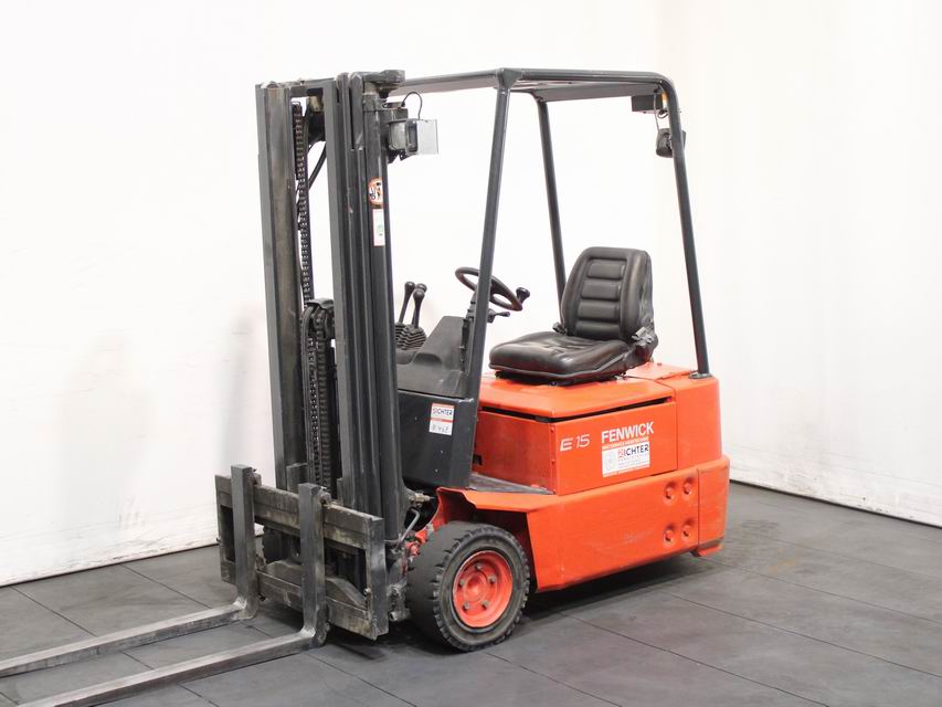 Linde E 15 Z-02  324 Elektro 3 Rad-Stapler www.richter-gabelstapler.de