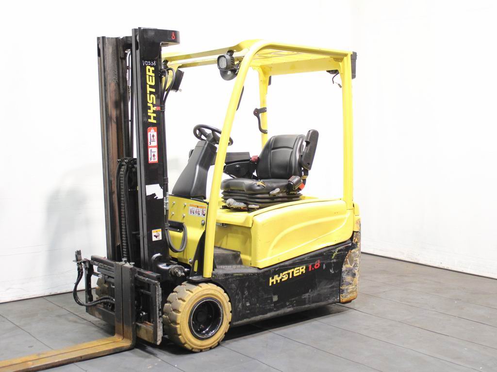 Hyster J 1.8 XNT LWB Elektro 3 Rad-Stapler www.richter-gabelstapler.de