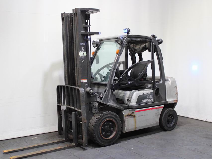 Nissan YG 1 D 2 A 32 Q Diesel Forklift www.richter-gabelstapler.de