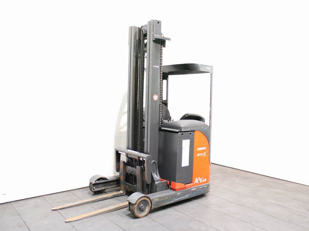 Linde R 14 S-12  115 Schubmaststapler www.richter-gabelstapler.de