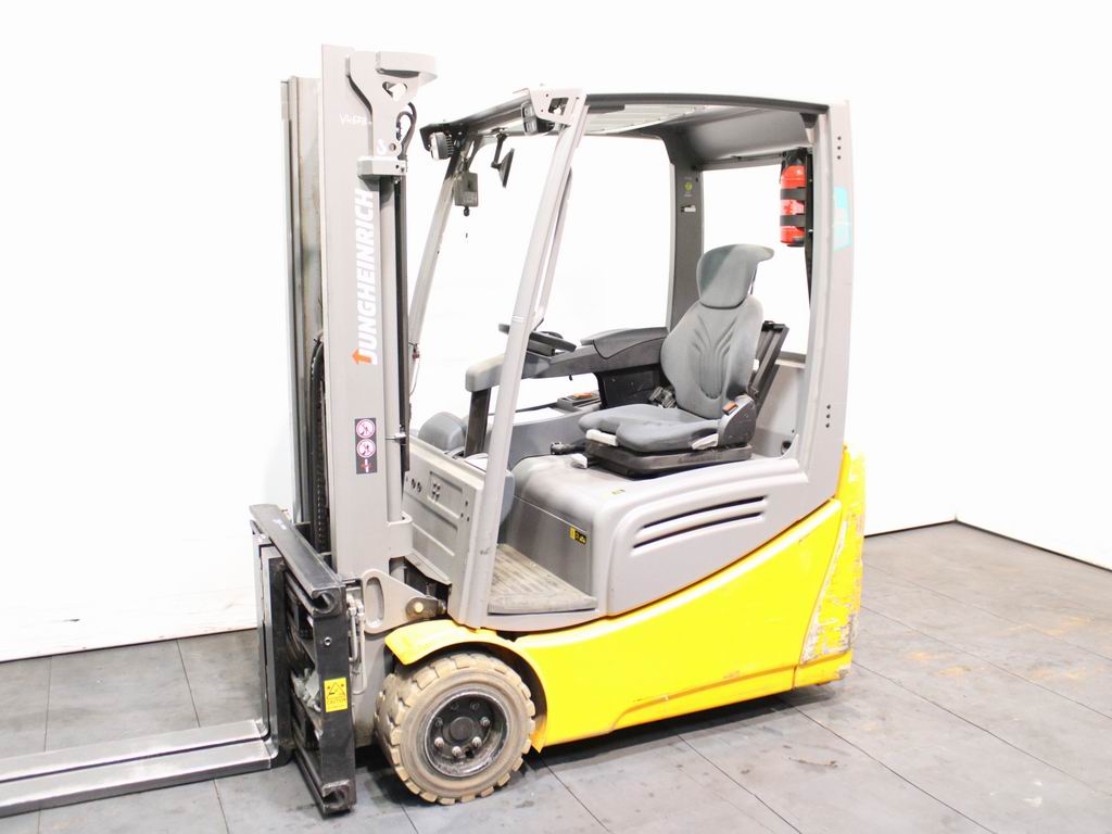 Jungheinrich EFG 218k  GE120-310ZZ Li-Ion Elektro 3 Rad-Stapler www.richter-gabelstapler.de