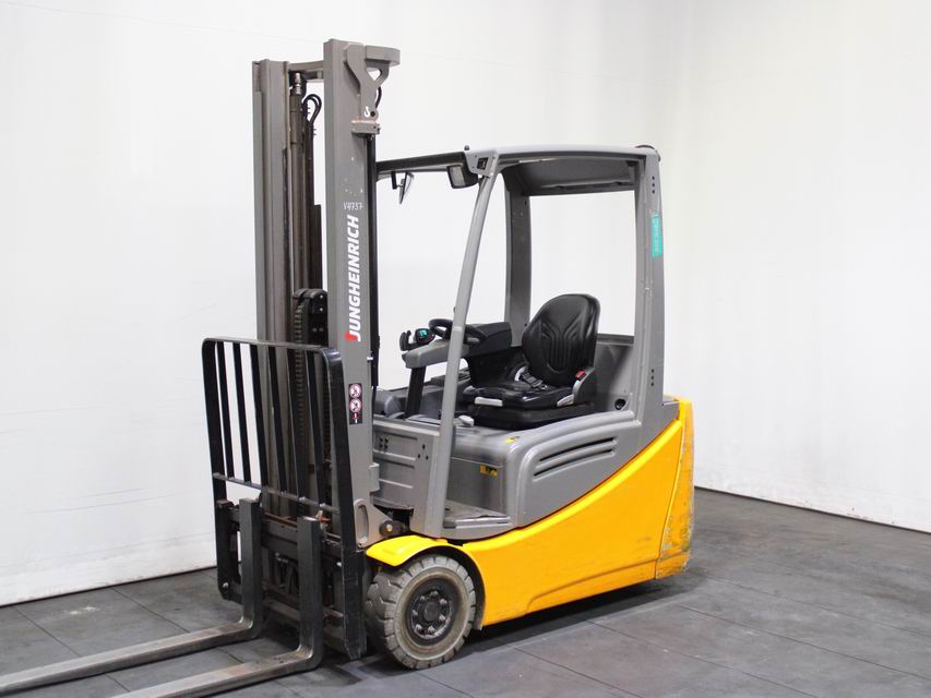 Jungheinrich EFG 216 GE115-370ZZ Elektro 3 Rad-Stapler www.richter-gabelstapler.de Jungheinrich EFG 216 GE115-370ZZ Elektro 3 Rad-Stapler www.richter-gabelstapler.de
