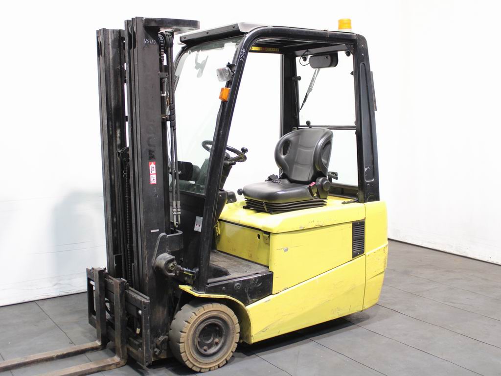 Nissan G1N1L16Q Elektro 3 Rad-Stapler www.richter-gabelstapler.de