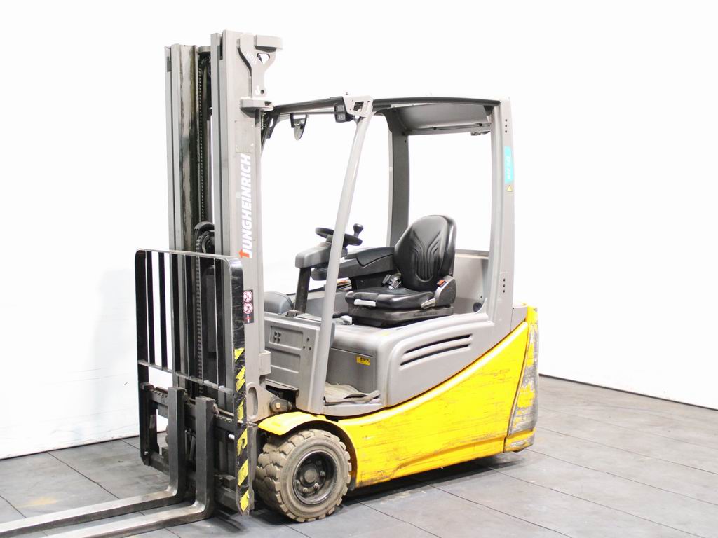 Jungheinrich EFG 220  GE115-500DZ El�ctrica de 3 ruedas www.richter-gabelstapler.de