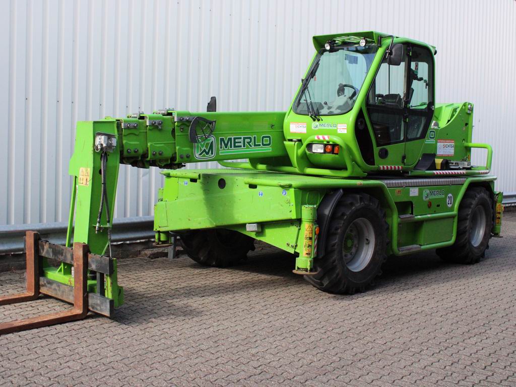 Merlo ROTO 45.21 MCSS Teleskopstapler drehbar www.richter-gabelstapler.de