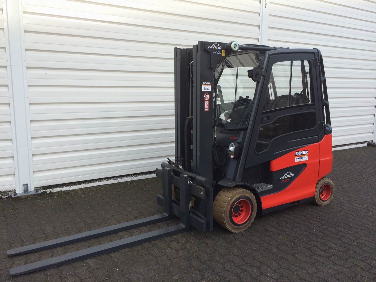 Linde E 30 H-01/600  387 Elektro 4 Rad-Stapler www.richter-gabelstapler.de