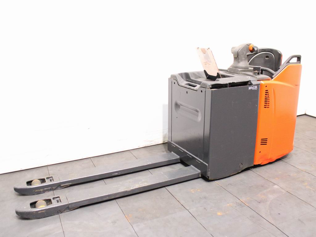 Linde T 25 SP 131 Electric Pallet Truck www.richter-gabelstapler.de Linde T 25 SP 131 Electric Pallet Truck www.richter-gabelstapler.de