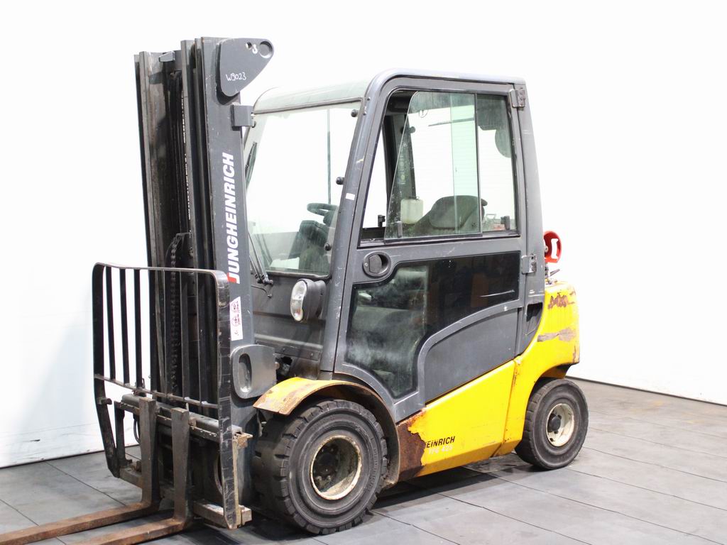 Jungheinrich TFG 425 G+E120-500DZ Treibgasstapler www.richter-gabelstapler.de