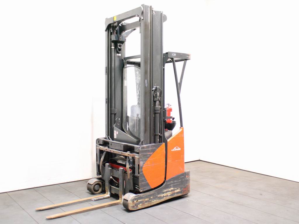 Linde R 14 X-03  116 Schubmaststapler www.richter-gabelstapler.de