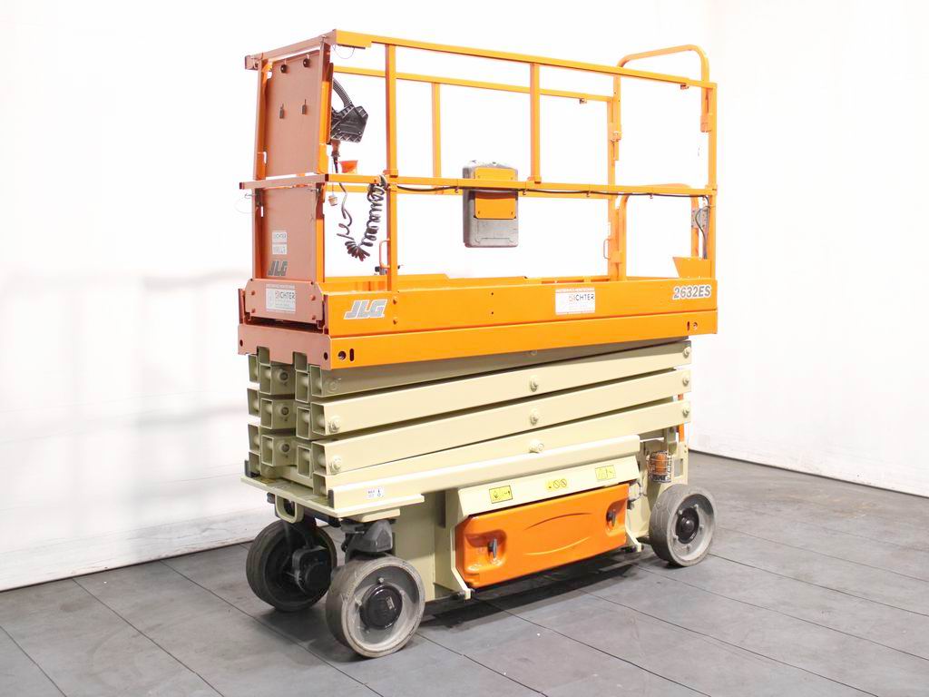 JLG 2632 ES Scherenarbeitsb�hne www.richter-gabelstapler.de