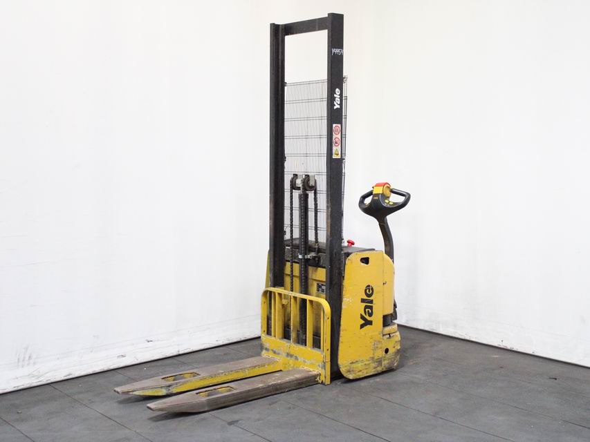 Yale MS 10 1760 High Lift stacker www.richter-gabelstapler.de