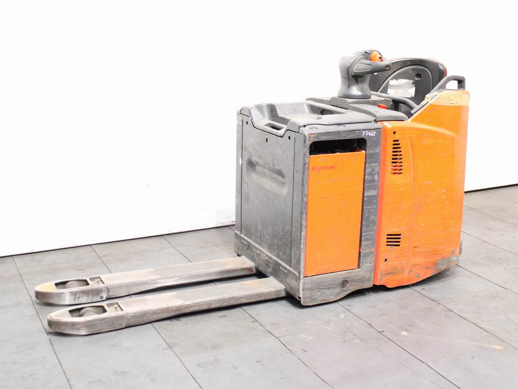 Linde T 20 SP  131 Transpalette de faible hauteur www.richter-gabelstapler.de