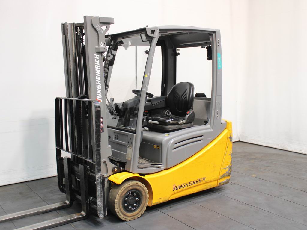 Jungheinrich EFG 216  GE120-310ZZ Elektro 3 Rad-Stapler www.richter-gabelstapler.de
