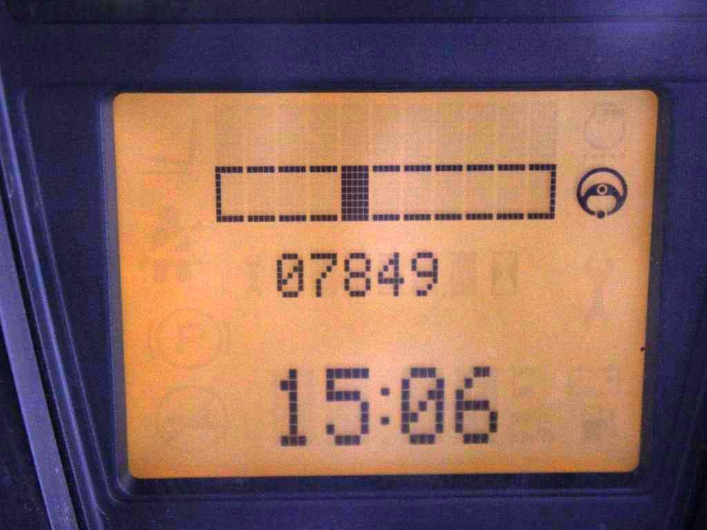 Linde E 16 H-01 386 Elektro 3 Rad-Stapler www.richter-gabelstapler.de Linde E 16 H-01 386 Elektro 3 Rad-Stapler www.richter-gabelstapler.de