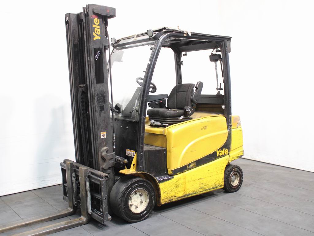 Yale ERP 35 VL  E2545 Elektro 4 Rad-Stapler www.richter-gabelstapler.de