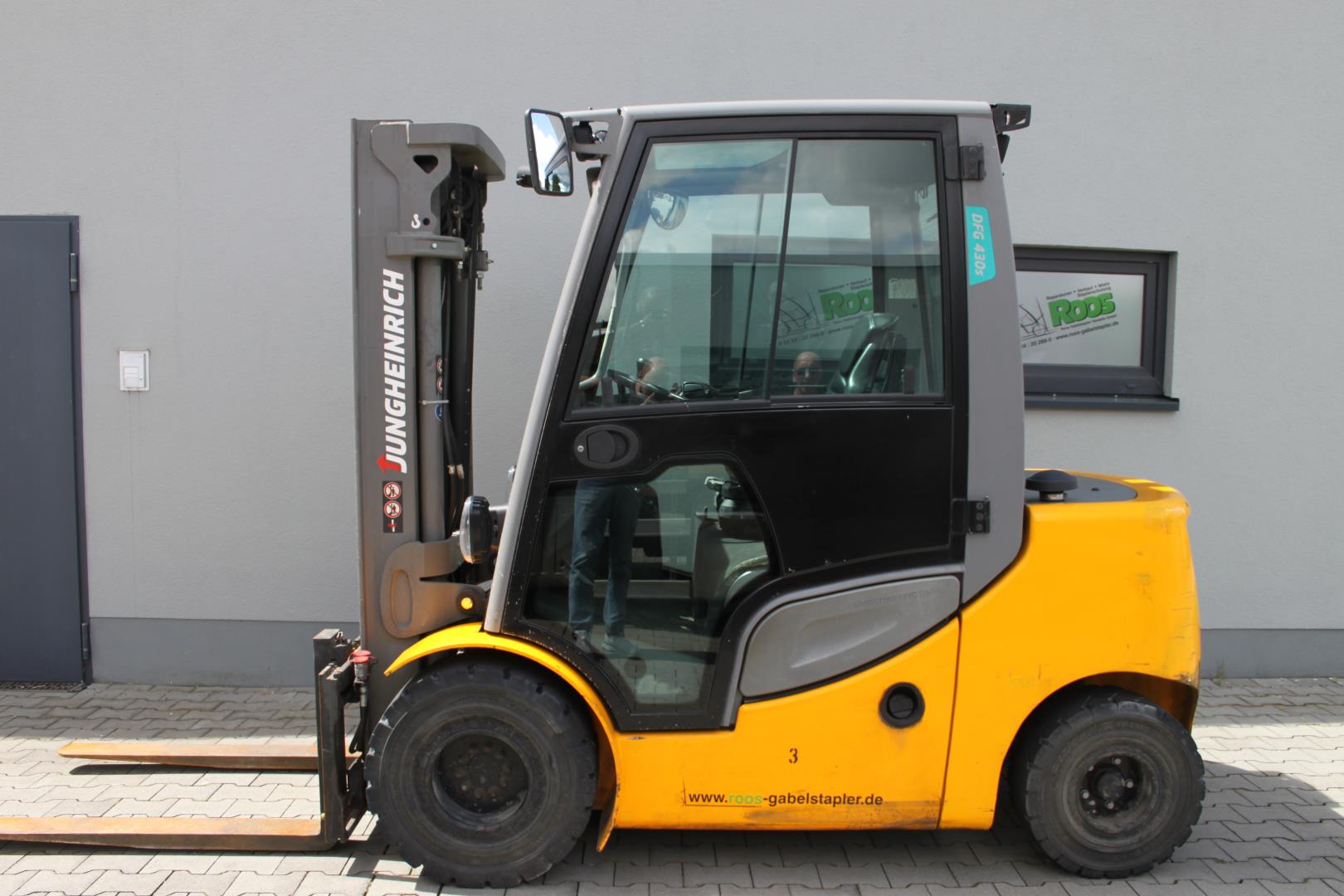 Jungheinrich DFG430S Dieselstapler www.roos-gabelstapler.de