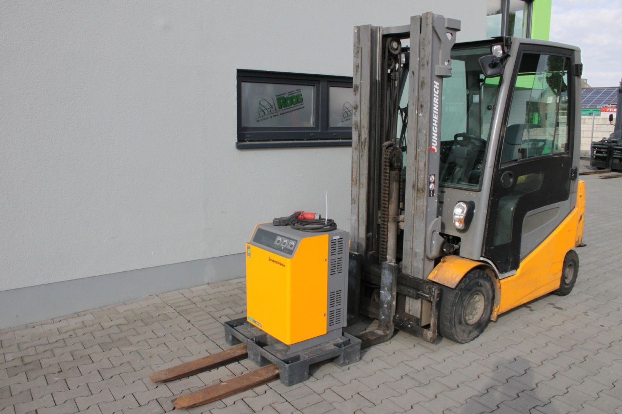 Jungheinrich EFG 425k SP GE 160 500DZ Elektro 4 Rad-Stapler www.roos-gabelstapler.de Jungheinrich EFG 425k SP GE 160 500DZ Elektro 4 Rad-Stapler www.roos-gabelstapler.de