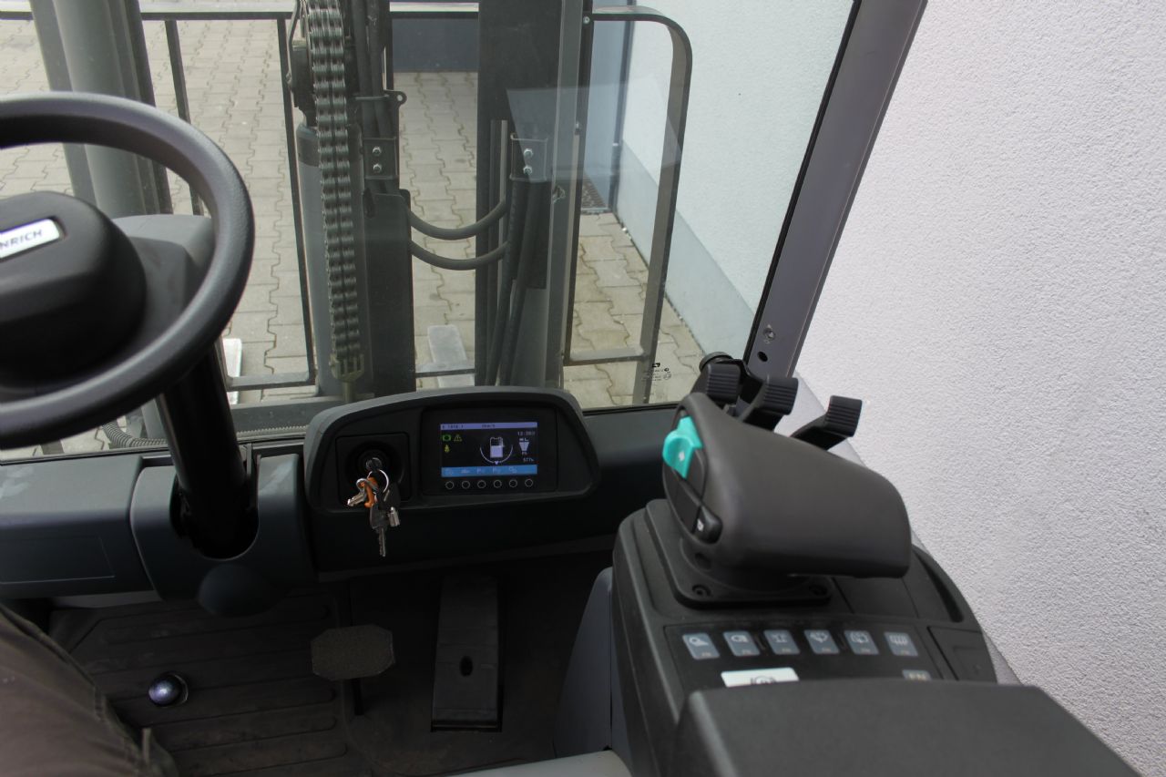 Jungheinrich EFG 220 GE 120 330ZZ Elektro 3 Rad-Stapler www.roos-gabelstapler.de Jungheinrich EFG 220 GE 120 330ZZ Elektro 3 Rad-Stapler www.roos-gabelstapler.de