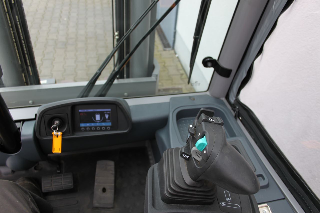 Jungheinrich EFG S50 G 160 403ZT Elektro 4 Rad-Stapler www.roos-gabelstapler.de Jungheinrich EFG S50 G 160 403ZT Elektro 4 Rad-Stapler www.roos-gabelstapler.de