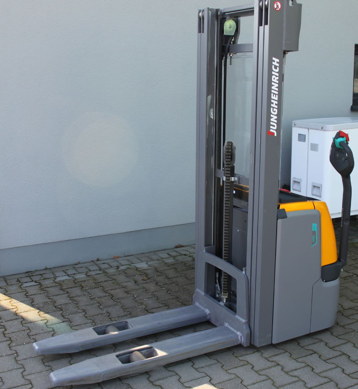Jungheinrich EJC 112 115 470DZ Li Hochhubwagen www.roos-gabelstapler.de