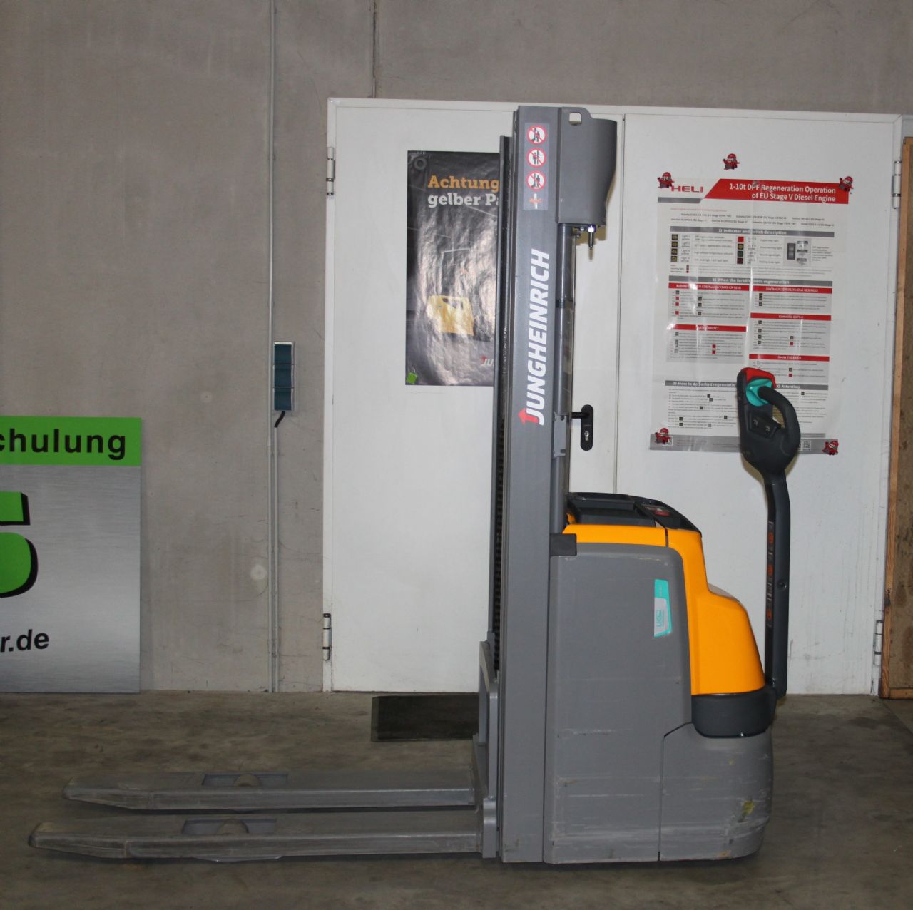 Jungheinrich EJC 212 Hochhubwagen www.roos-gabelstapler.de