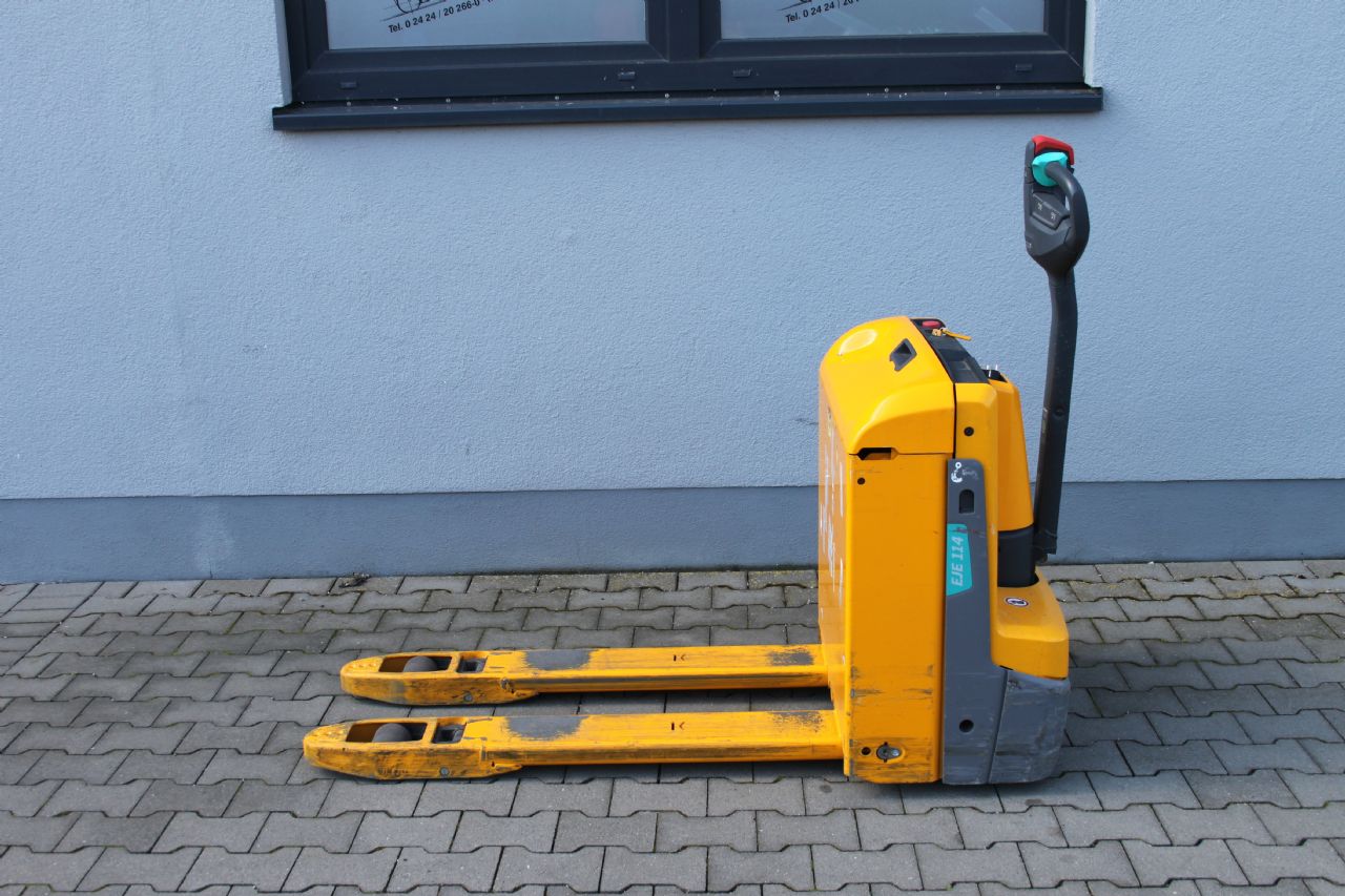 Jungheinrich EJE 114 24 115 54 Niederhubwagen www.roos-gabelstapler.de