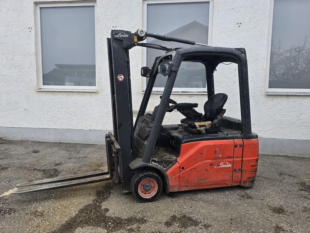 Linde E16L Elektro 3 Rad-Stapler www.rs-staplertechnik.de