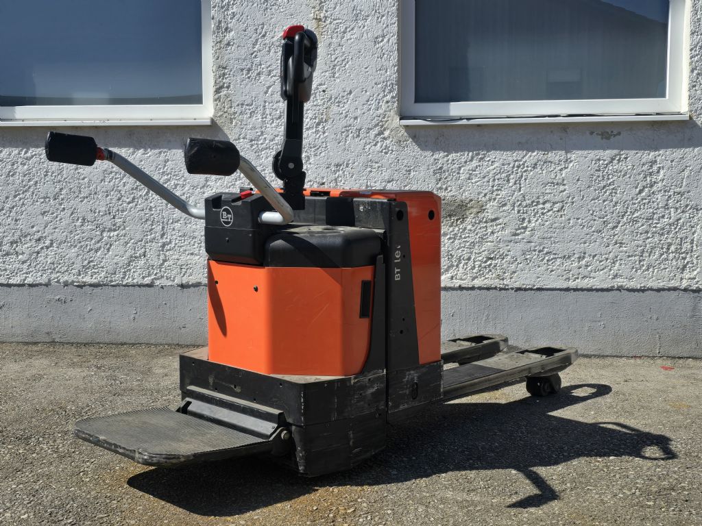 BT LPE200/8 Niederhubwagen www.rs-staplertechnik.de