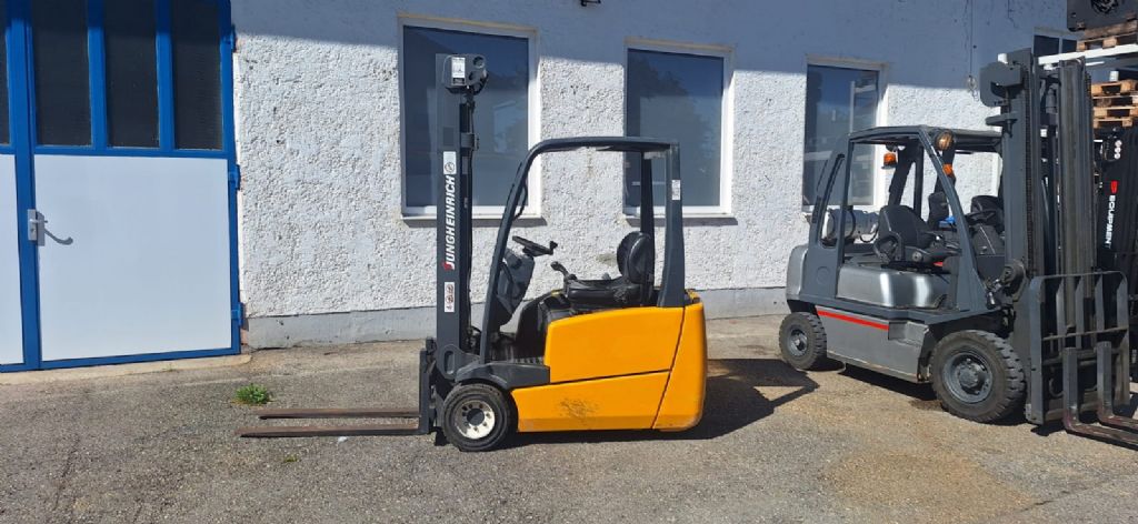 Jungheinrich EFG DF 18 MP Elektro 3 Rad-Stapler www.rs-staplertechnik.de