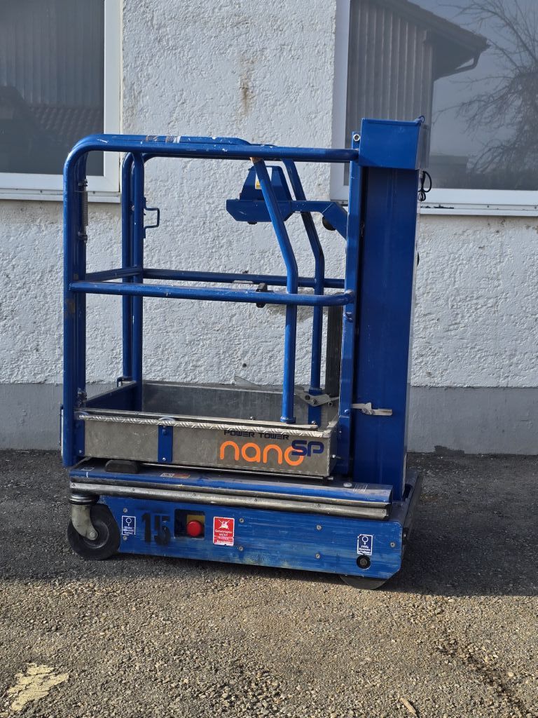 Powerlifter Power Tower Nano SP Senkrecht Hebeb�hne www.rs-staplertechnik.de