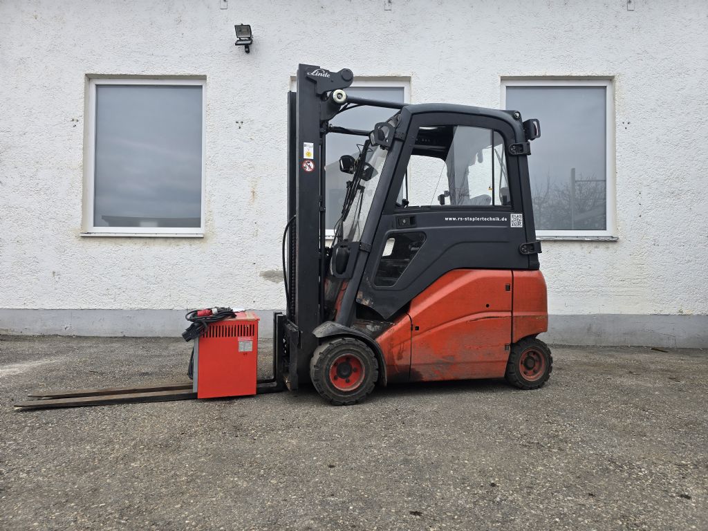 Linde E18PH-00 Elektro 4 Rad-Stapler www.rs-staplertechnik.de