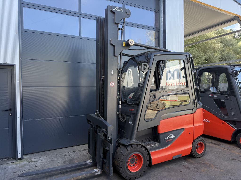 Linde E30H-01/600 Vollkabine ZVG  Elektro 4 Rad-Stapler www.mr-staplerservice.de