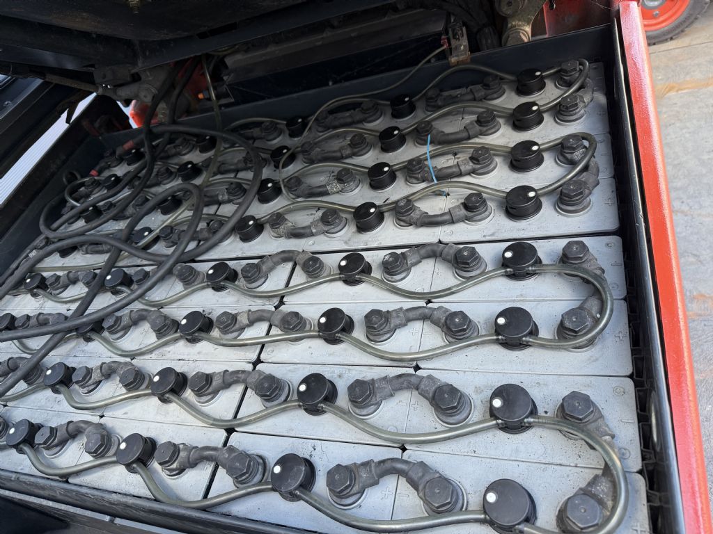 Linde E30H-01/600 Vollkabine ZVG  Elektro 4 Rad-Stapler www.mr-staplerservice.de