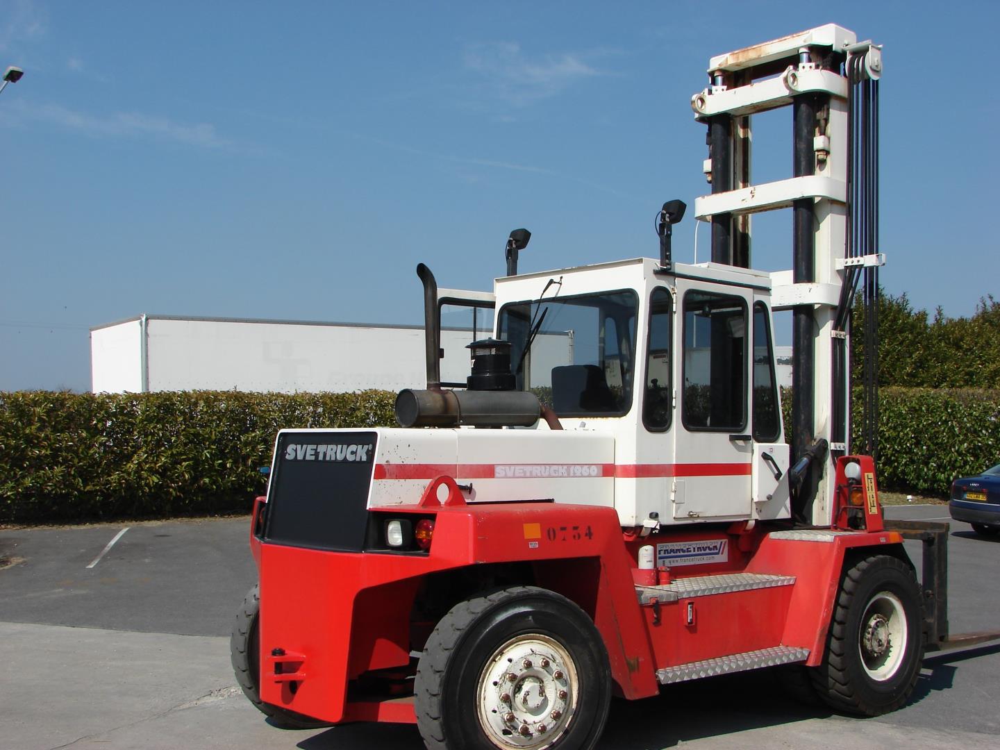 Svetruck-12120-35-Dieselstapler-http://www.sago-online.com