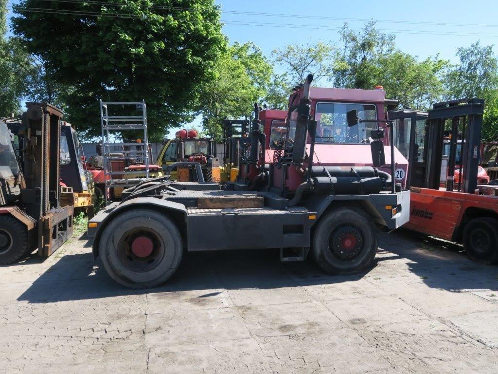 Terberg-170-20-Terminaltraktor-http://www.sago-online.com