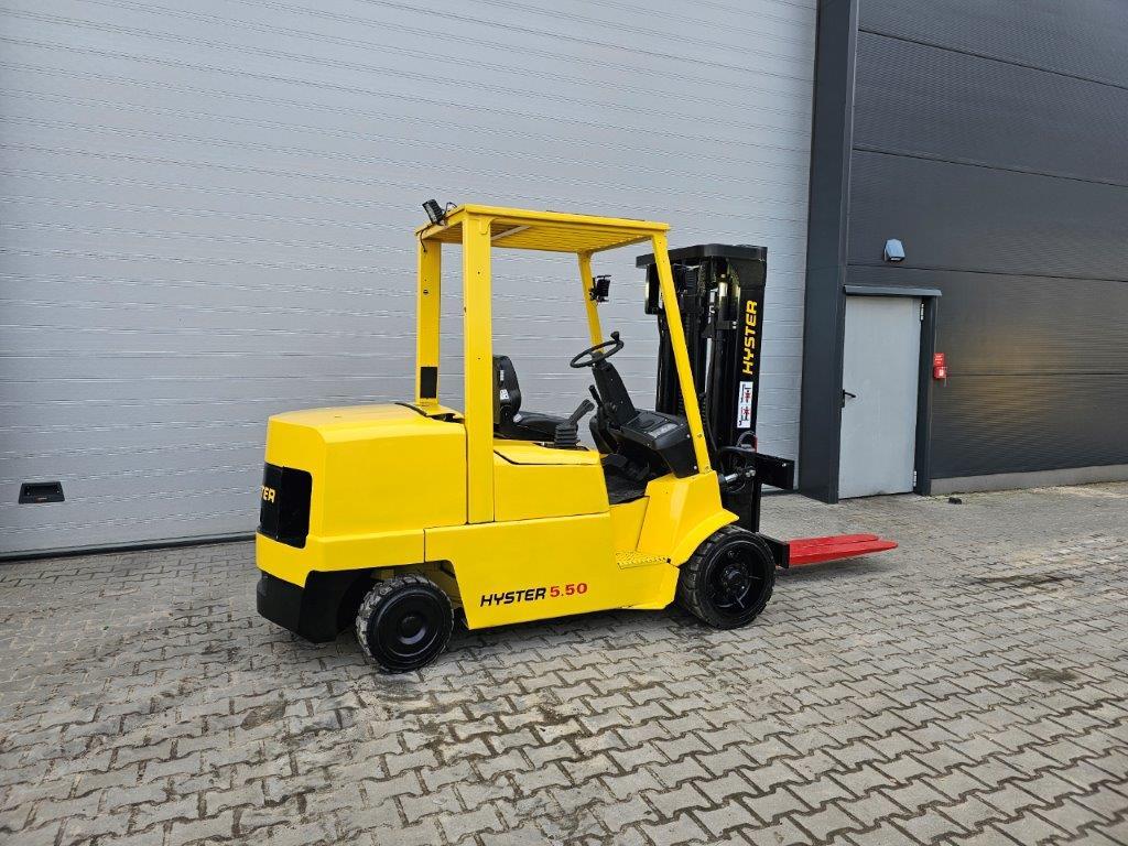 Hyster-S5.50XM - Kompaktstapler - TRIPLEX-Kompaktstapler - Diesel-www.sago-online.com