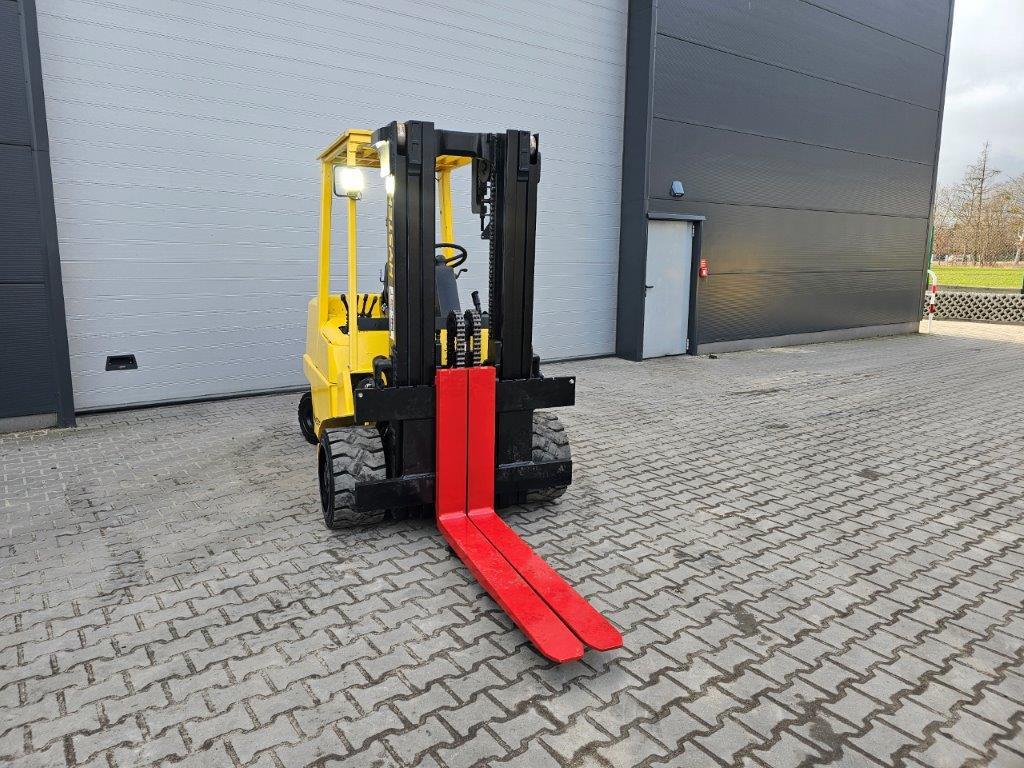 Hyster-S5.50XM - Kompaktstapler - TRIPLEX-Kompaktstapler - Diesel-www.sago-online.com