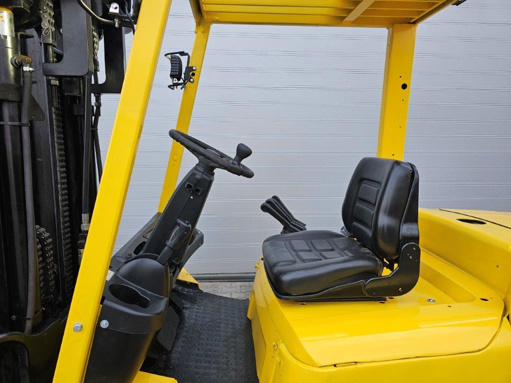 Hyster-S5.50XM - Kompaktstapler - TRIPLEX-Kompaktstapler-www.sago-online.com