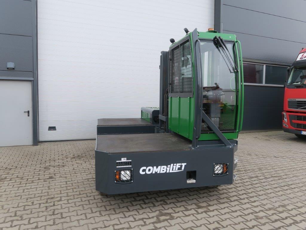 Combilift-C5000FSL - TRIPLEX-Seitenstapler-www.sago-online.com