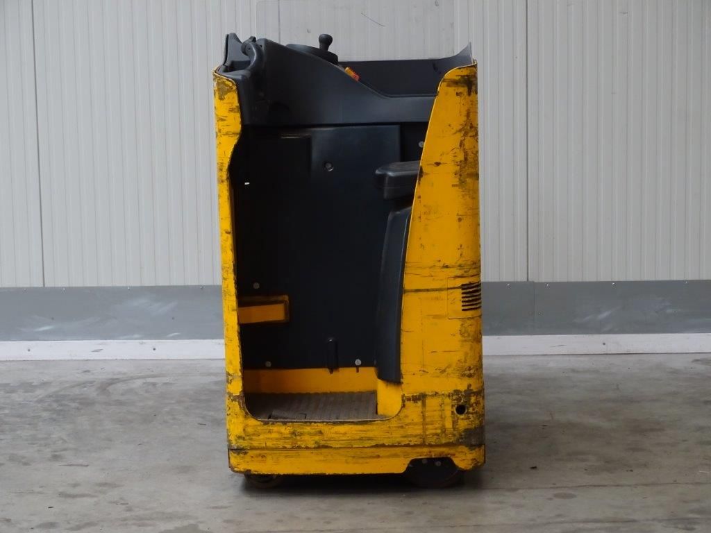 Jungheinrich-ESD120 - Sitzstapler - Initialhub-Doppelstockstapler-www.sago-online.com