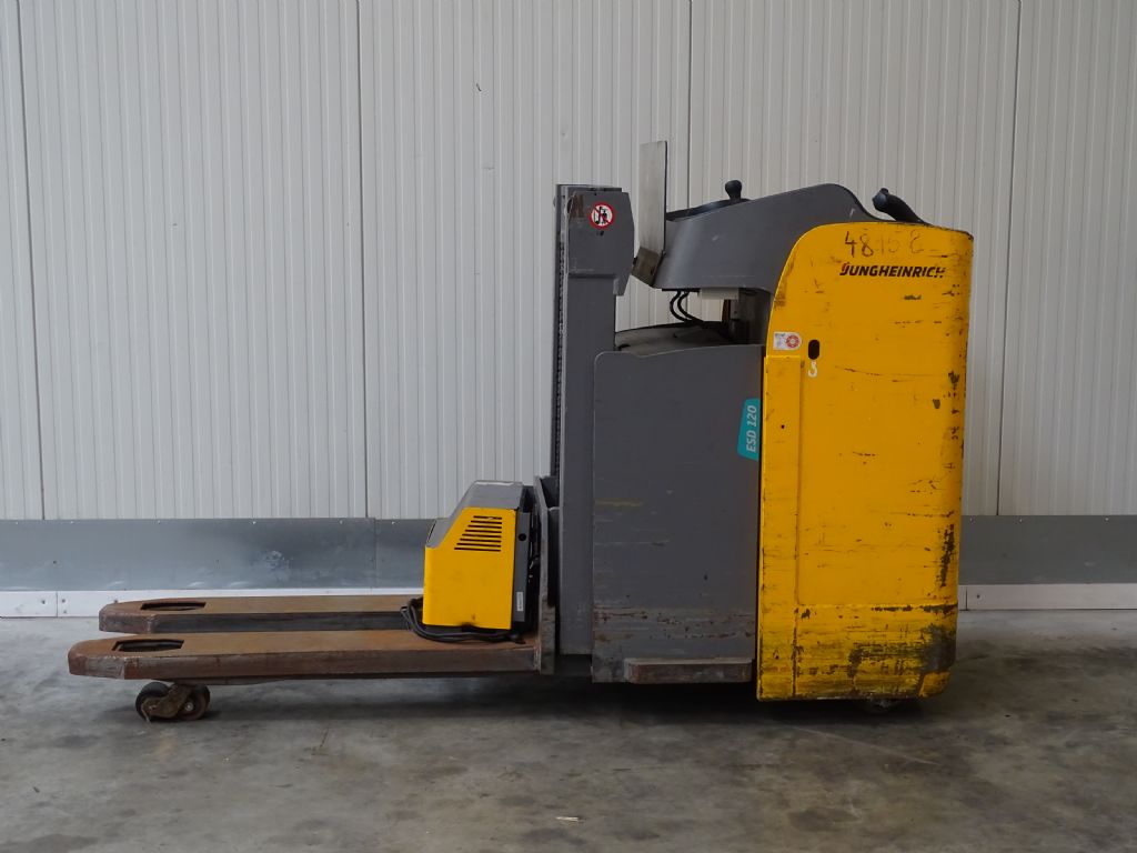 Jungheinrich-ESD 120 - Initialhub-Doppelstockstapler-http://www.sago-online.com